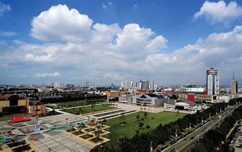 如何坐車去嶗山？嶗山位于中國山東省淄博市淄川區，是一處自然景觀與歷史文化相結合的旅游勝地。